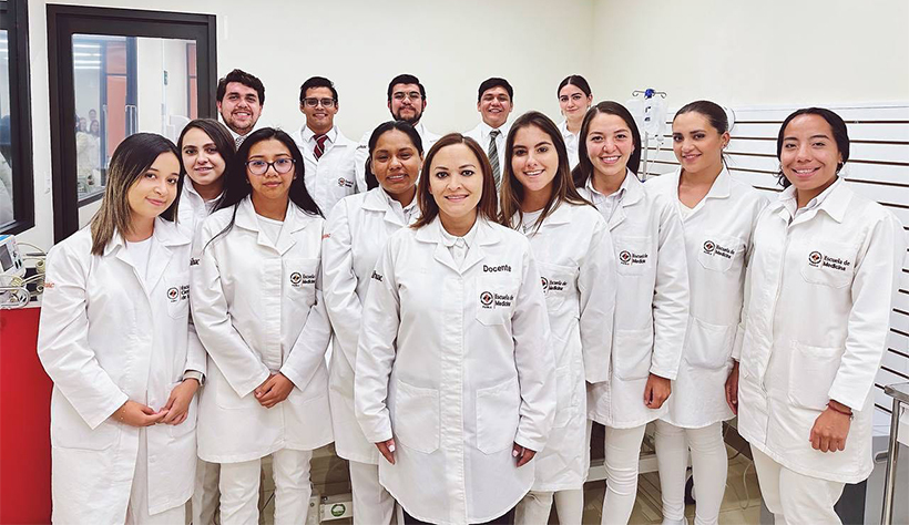 Anáhuac Puebla se posiciona en el top 10 de las instituciones educativas públicas y privadas de México al obtener satisfactorios en el ENARM