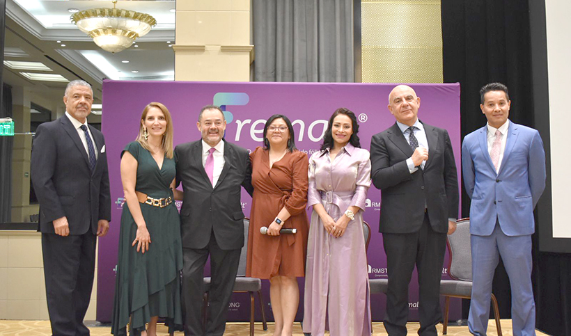 Se presenta suplemento alimenticio, formulado como coadyuvante para alteraciones metabólicas y reproductivas relacionadas con la resistencia a la insulina
