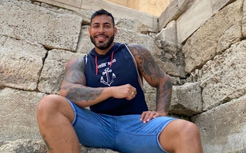 ¡Viktor Rom celebra su cumpleaños en Singapur, desatando una fiesta de pasión y aventura!