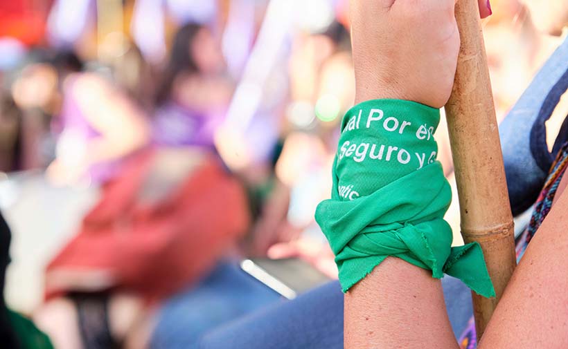 Telefem celebra la despenalización del aborto en México