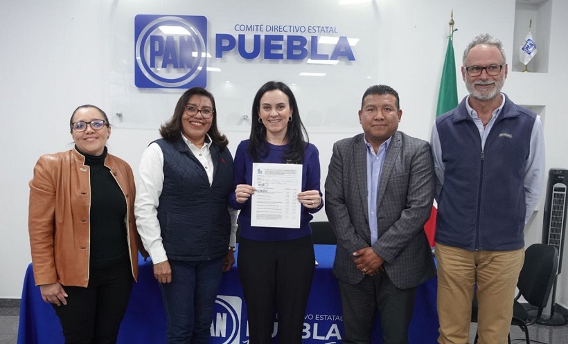 La Comisión Estatal de procesos electorales del PAN Puebla, recibió registros de quienes aspiran a las diputaciones federales para el Estado de Puebla
