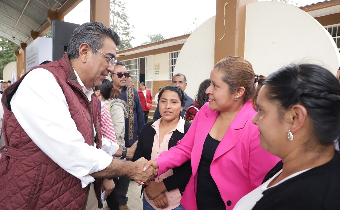 Detona Sergio Salomón obras de alto impacto social