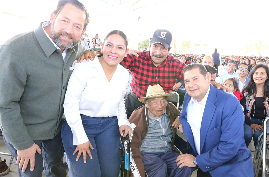 La educación es la columna vertebral del desarrollo social: Armenta
