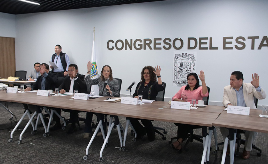 Aprueba Comisión del Congreso decreto para declarar al 2025 Año del Bicentenario de la Constitución de 1825