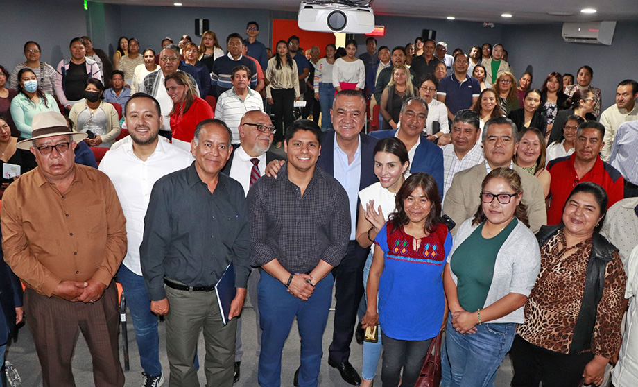 En Cuautlancingo daremos todo el apoyo a nuestros hermanos migrantes y a sus familias: Omar Muñoz