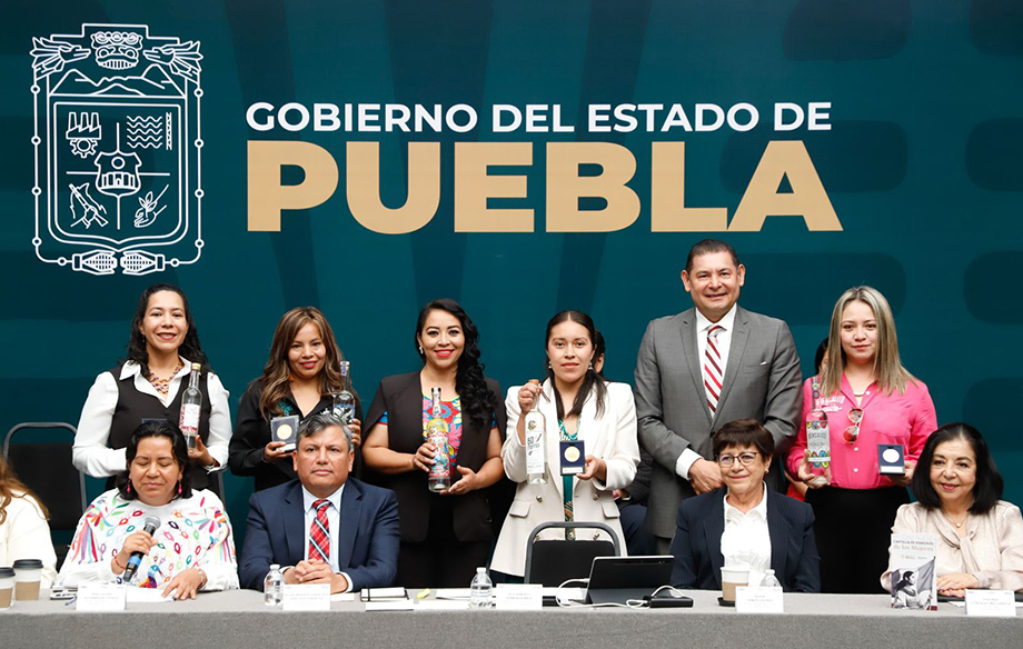 Reconoce Gobierno del Estado a mujeres mezcaleras galardonadas en Bruselas