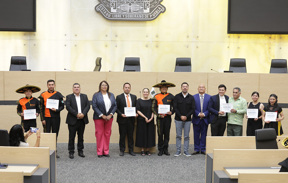 Reconocen en Congreso del Estado esfuerzo y dedicación de Marching Bands