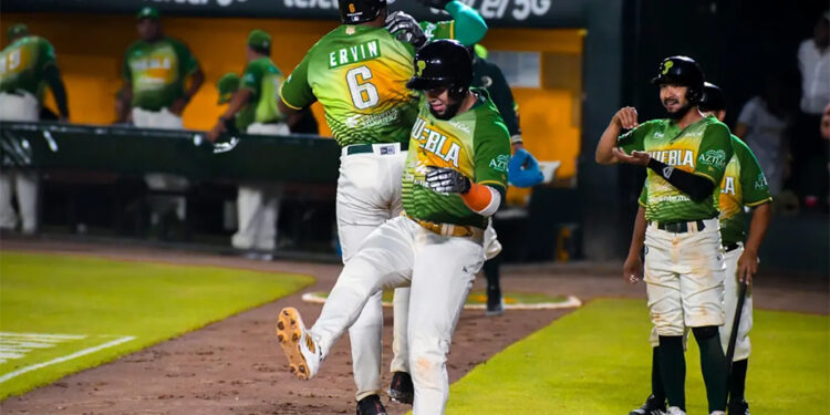 Pericos apalea a Leones de Yucatán 15-2