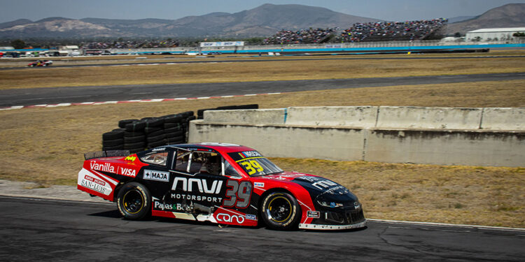 Víctor Barrales Jr. y el Dynamic Motorsports, al Óvalo Aguascalientes México por la victoria en categoría Challenge