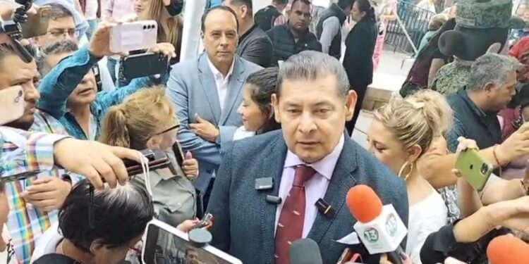 Ningún cargo, ni obra deberán ser pensados para obtener beneficios: Armenta Mier