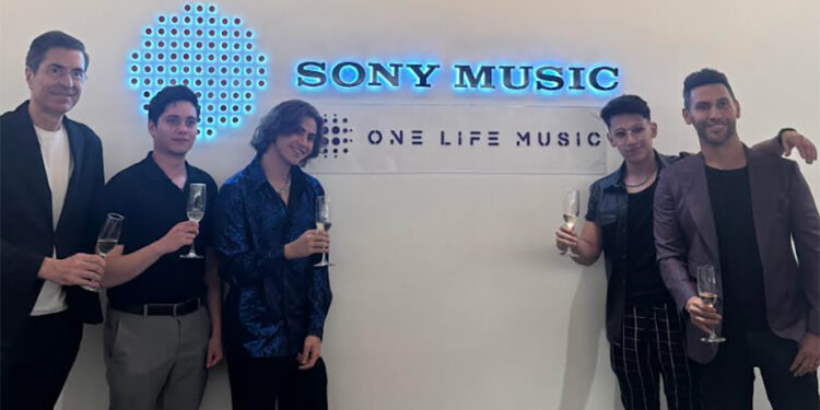 La exitosa banda Trex firmó contrato con Sony Music México