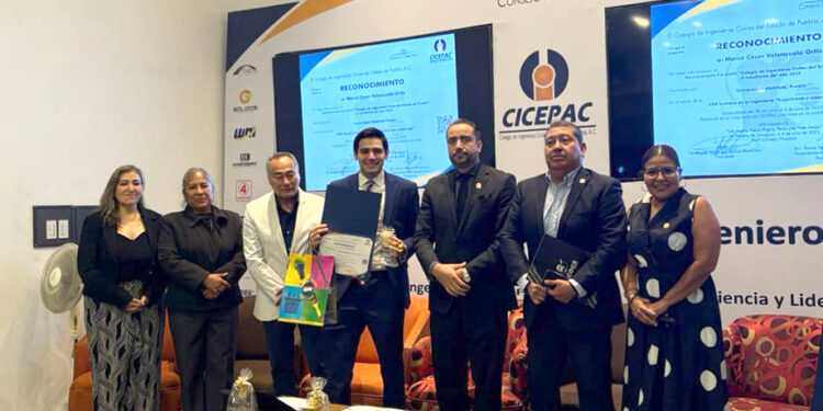 CICEPAC reconoce excelencia académica y trayectoria de ingenieros en Puebla