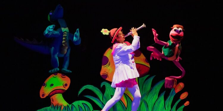 Con jazz, risas y magia, la Compañía Teatral La Trouppe celebra 45 años de diversión familiar
