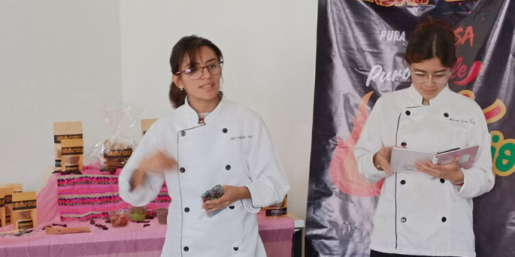 Elabora Escuela de Gastronomía del SMDIF proyectos para personas con diabetes y problemas digestivos