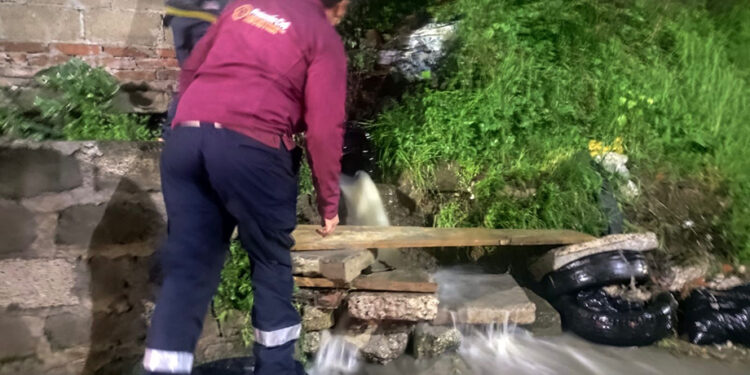 Por seguridad de las familias, atiende Protección Civil incidentes generados por lluvias