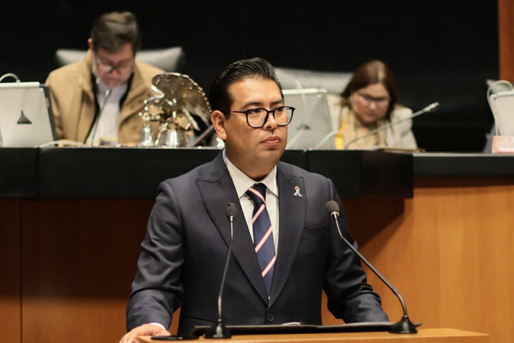 Presenta Néstor Camarillo exhorto en el Congreso de la Unión para crear policía que cuide las carreteras de Puebla