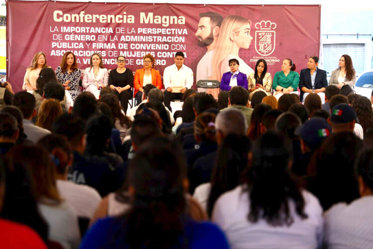 Recibe Omar Muñoz reconocimiento de asociaciones civiles por su compromiso contra la violencia de género