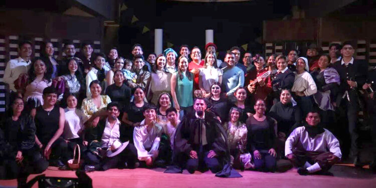 Presentan muestra final de teatro en el IMX