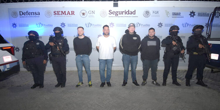 Asegura la SSC a cuatro hombres armados y con inhibidores de señal