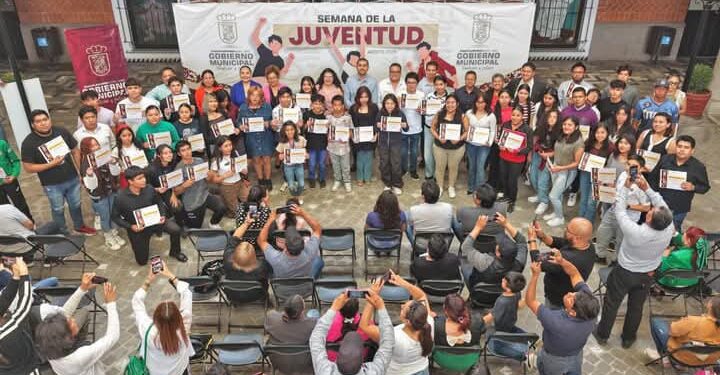 Entrega Gobierno de Cuautlancingo “Premio Municipal de la Juventud”
