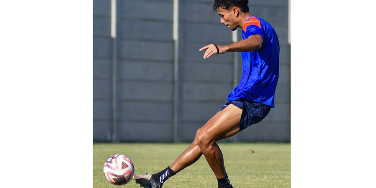 Diego Osorio: Un futbolista de la Academia Puerto Cabello que aspira a dejar huella en el deporte y la moda