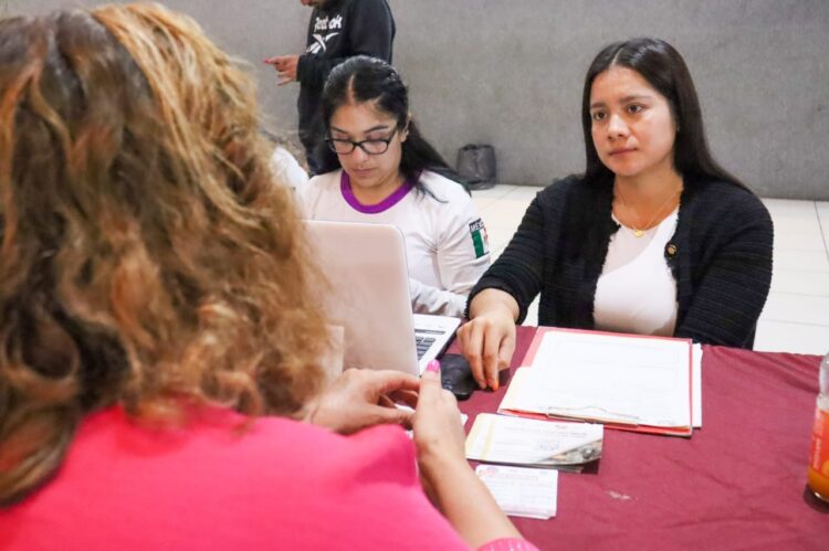 Tonantzin Fernández reafirma compromiso con la ciudadanía durante 12 horas de atención en el Miércoles del Pueblo