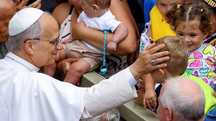 Vaticano prepara primera gira del Papa León XIV