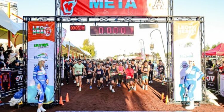 Mil quinientos corredores demuestran espíritu y liderazgo en la 11°Carrera Leones Anáhuac 2025