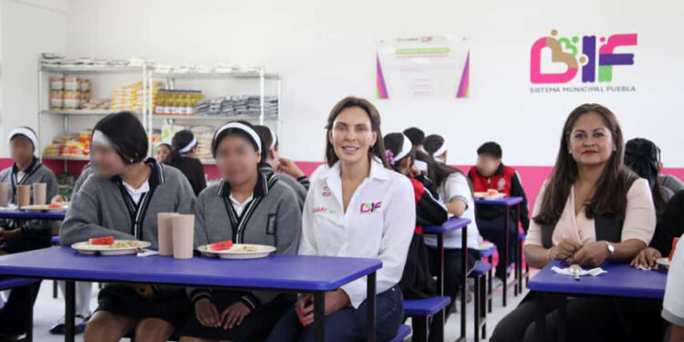 Inaugura MariElise Budib desayunador en la Secundaria Técnica No. 112 para fortalecer la nutrición infantil