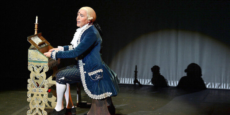 Mozart y una tuba soñadora conquistan al público infantil en el CCB