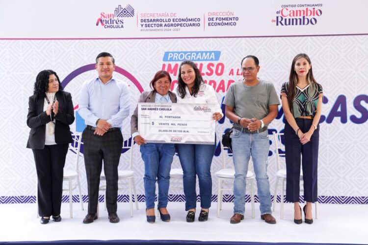 Respalda Lupita Cuautle oficios y saberes comunitarios con apoyos económicos e inclusión financiera