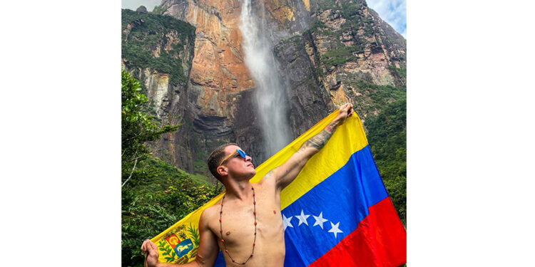 Yoel Díaz Festejó el “Día Internacional del Periodista Turístico” Desde Su Tierra Natal