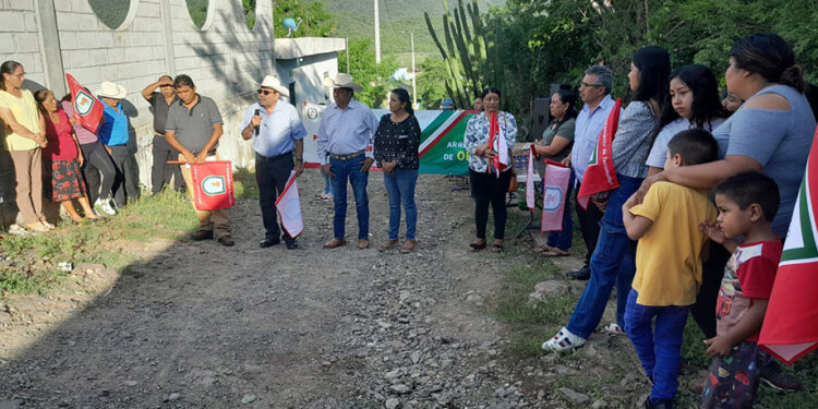 Gobierno de Tecomatlán inicia obra en La Unión