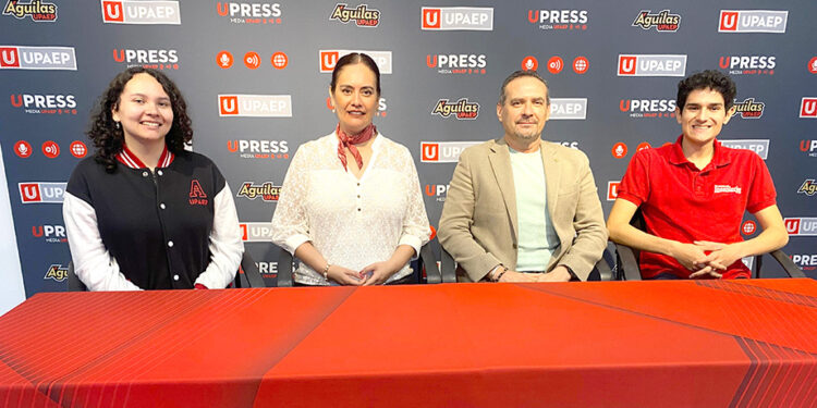 Estudiantes de Ingeniería de Software de la UPAEP lideran la programación del nanosatélite Gxiba-1