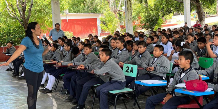 Anuncian movilizaciones, si el Gobierno estatal no encuentra los aires acondicionados robados a la Técnica No. 16