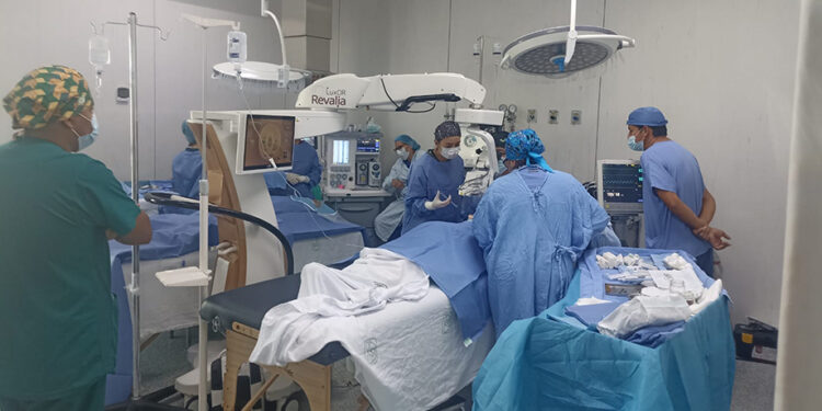 Puebla devuelve la vista a 83 pacientes en exitosa jornada de cirugía de catarata