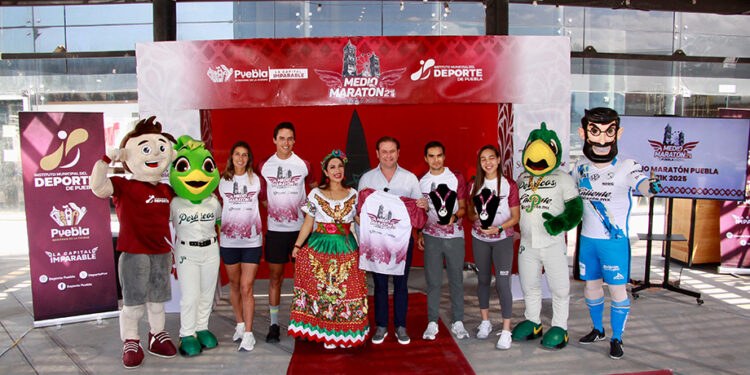 Presenta Gobierno de la Ciudad rutas, playera y medalla del Medio Maratón 21K Puebla 2025