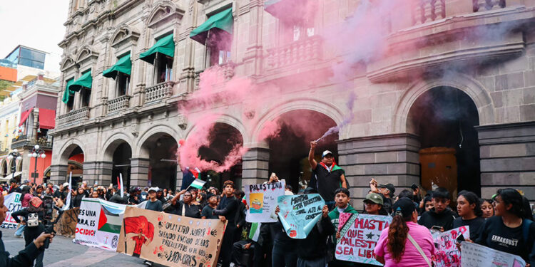 Marchan en Puebla en solidaridad con el pueblo palestino
