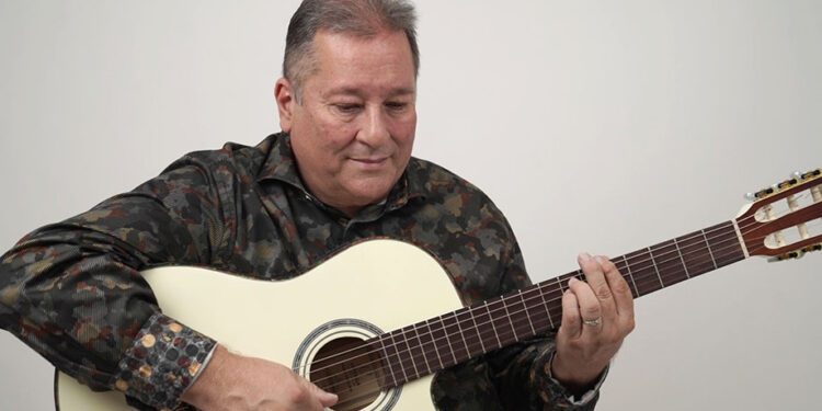 José Alfredo Méndez “MéREX” presenta su nuevo sencillo “Aquel Niño Jesús”