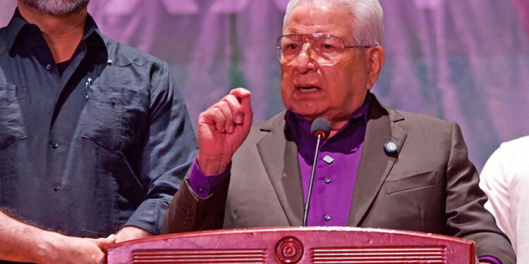 Aquiles Córdova llama a ser cultos para cambiar a México; arrancó Encuentro Nacional de Teatro