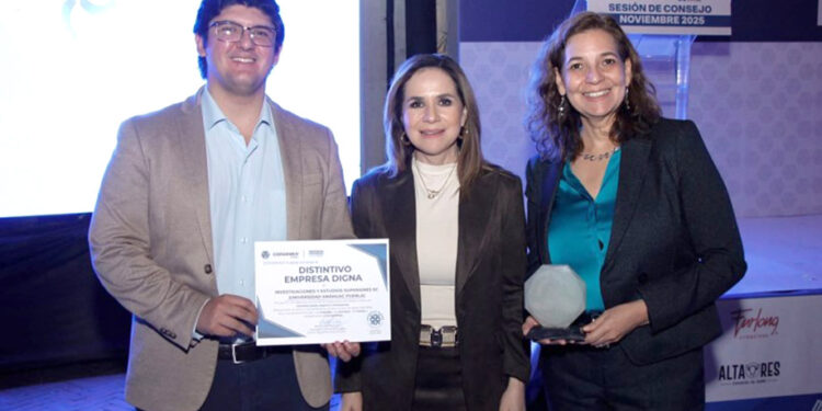 Anáhuac Puebla es reconocida por COPARMEX con el distintivo de Empresa Digna
