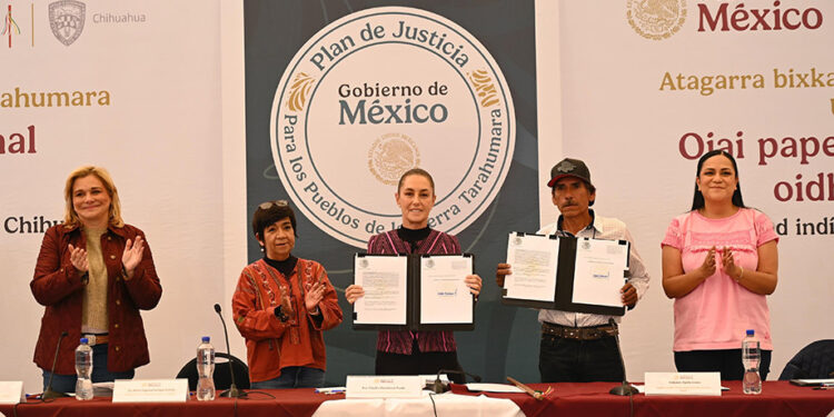 “Es justicia territorial”: Presidenta encabeza entrega de más de 3 mil hectáreas de la Sierra Tarahumara de Chihuahua al Pueblo Ódami