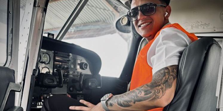 Francisco López: Estudiante piloto y apasionado deportista en busca de nuevas oportunidades