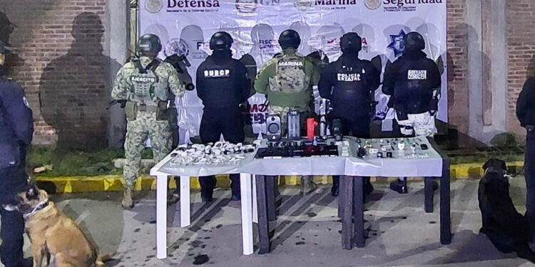 Fuerzas de seguridad realizan operativos en penales de Puebla y Huauchinango