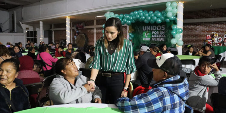 Regidora Carolina Fernández participará en posada y entrega ocho sillas de ruedas en San Pedro Cholula