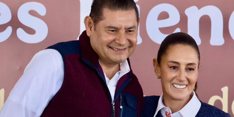 Gobierno federal mejora conectividad nacional; Puebla participa en programa de conservación de carreteras