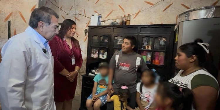 Gobierno Estatal brinda atención cercana y permanente a familias en Huauchinango