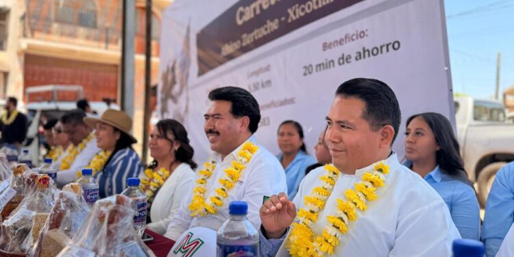 Inauguran reconstrucción de la carretera Albino Zertuche – Xicotlán en beneficio de más de 2 mil habitantes