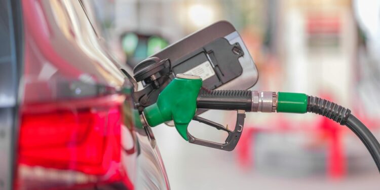 México sufre aumento al precio de la gasolina internacional