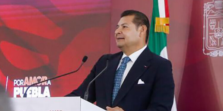 Alejandro Armenta Rosas no podrá participar como candidato mientras sea Gobernador: Armenta Mier